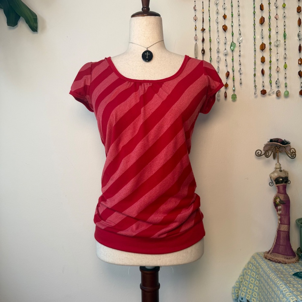Y2K Pink Red Striped Slouchy Tee Keyhole Back Indie Sleaze Twee Small